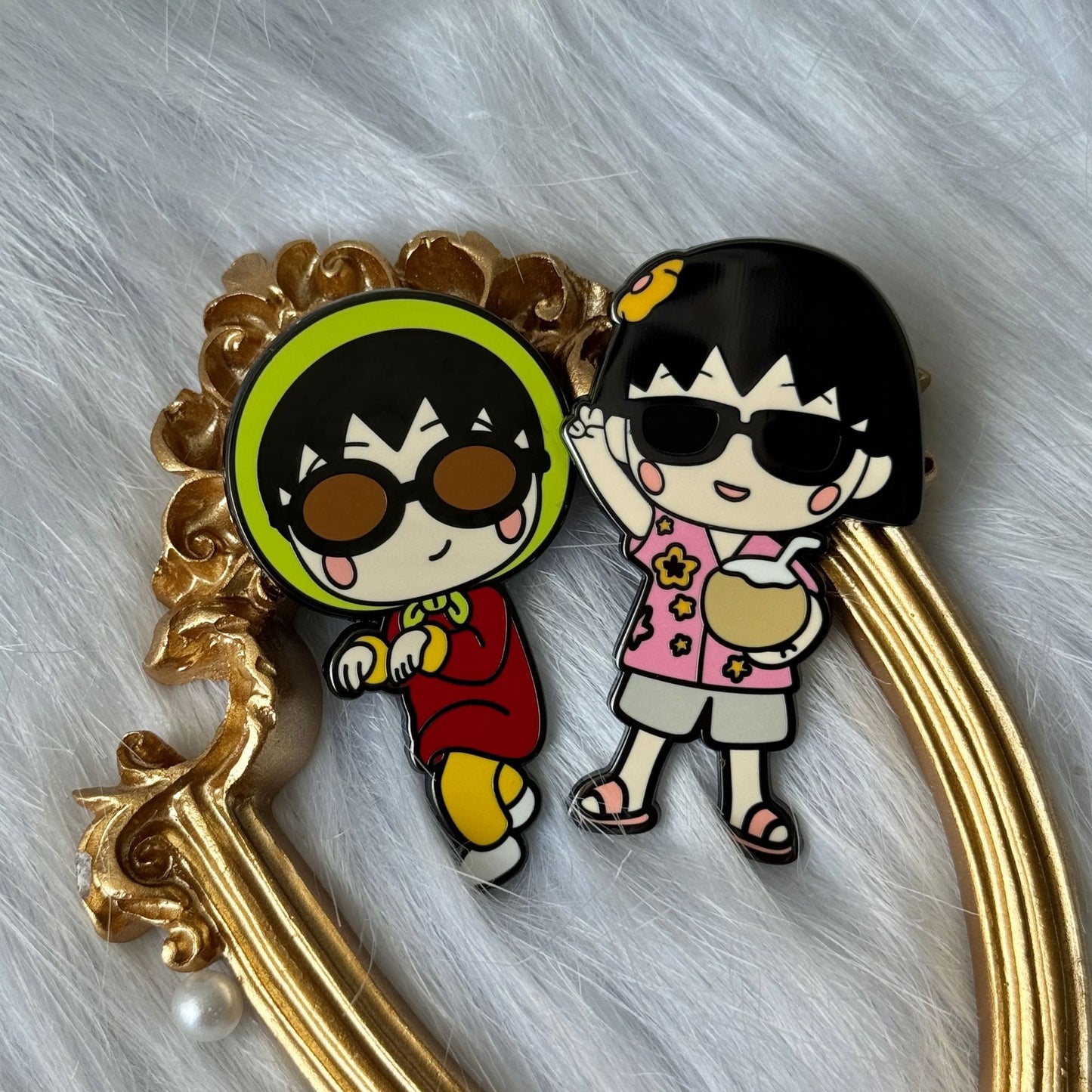 Chibi Maruko-chan with Sunglasses Pin