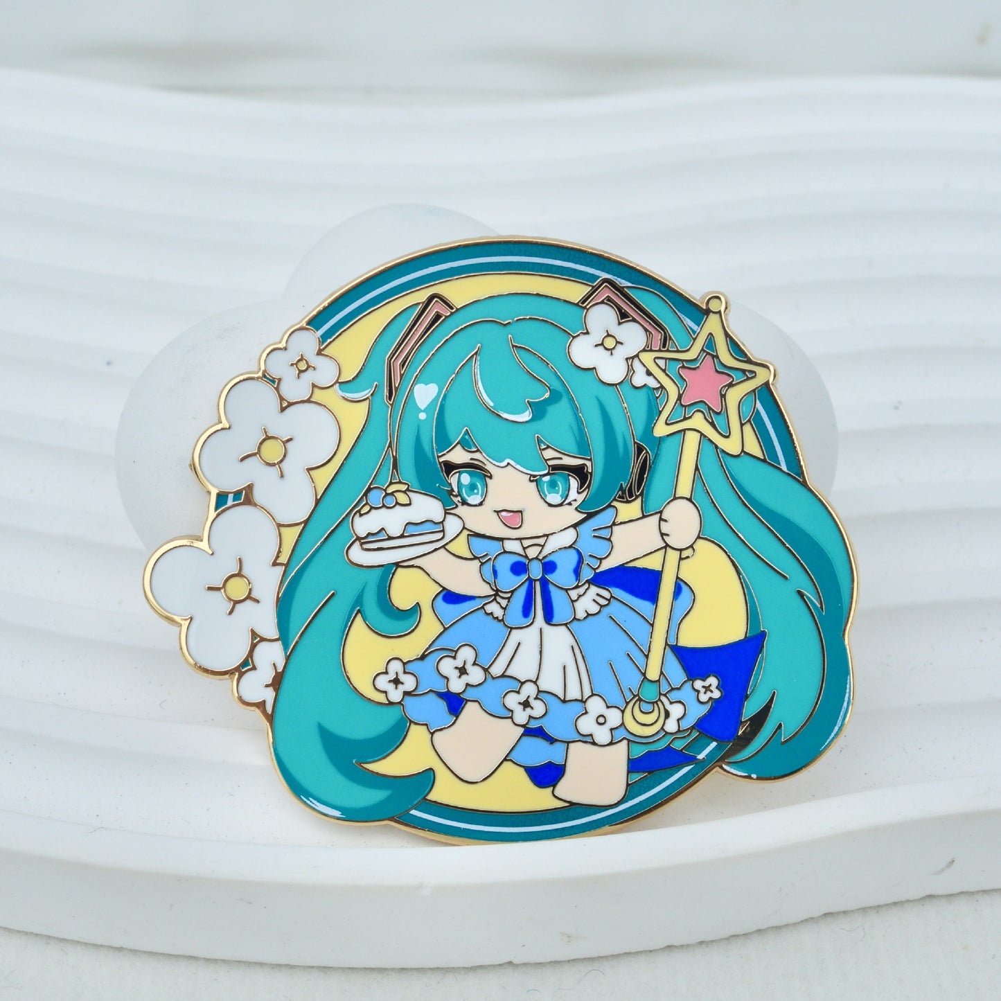 Hatsune Miku Magical Girl Pin