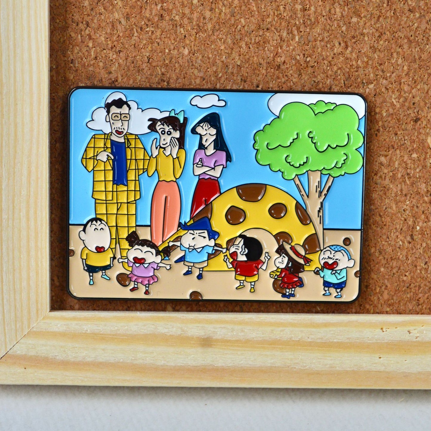 Crayon Shin-chan Giraffe Slide Pin