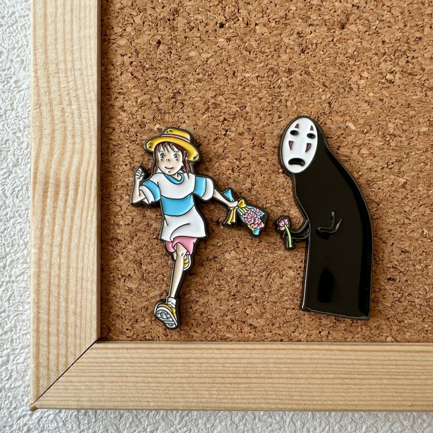 Spirited Away Chihiro No-Face Pin