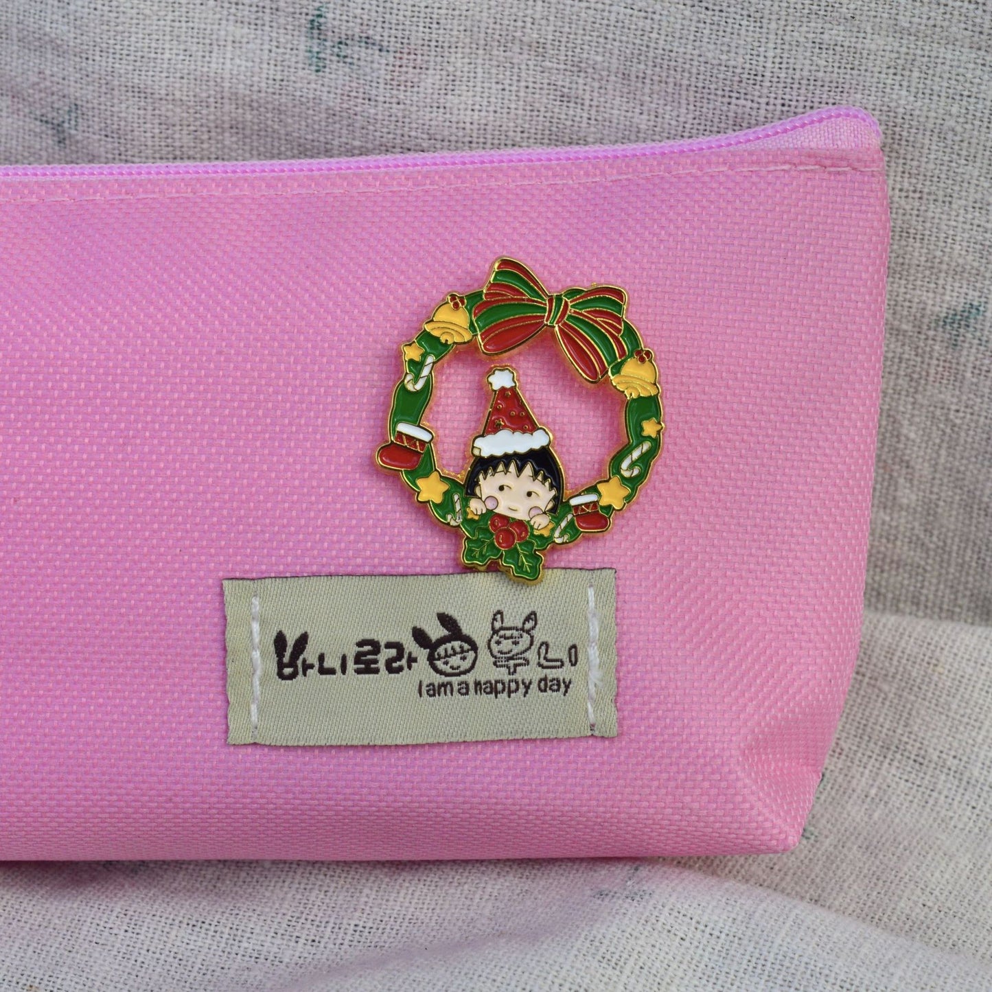 Chibi Maruko-chan Christmas Pin