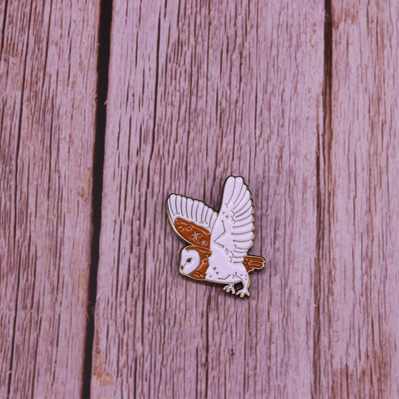 Barn Owl Flying Celestial Pin