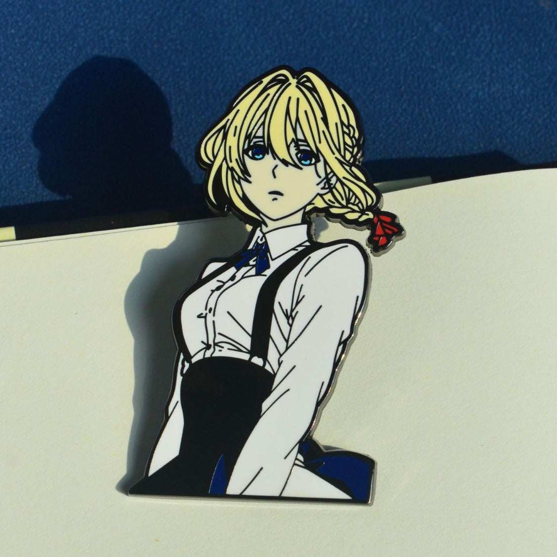 Violet Evergarden Pin