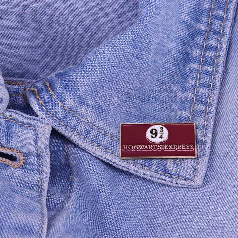 Platform 9¾ Magic Station Pin