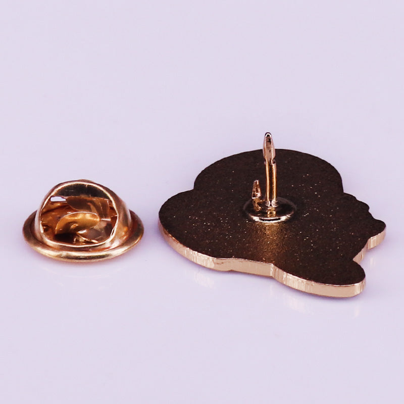 Kawayi Parrot Pin