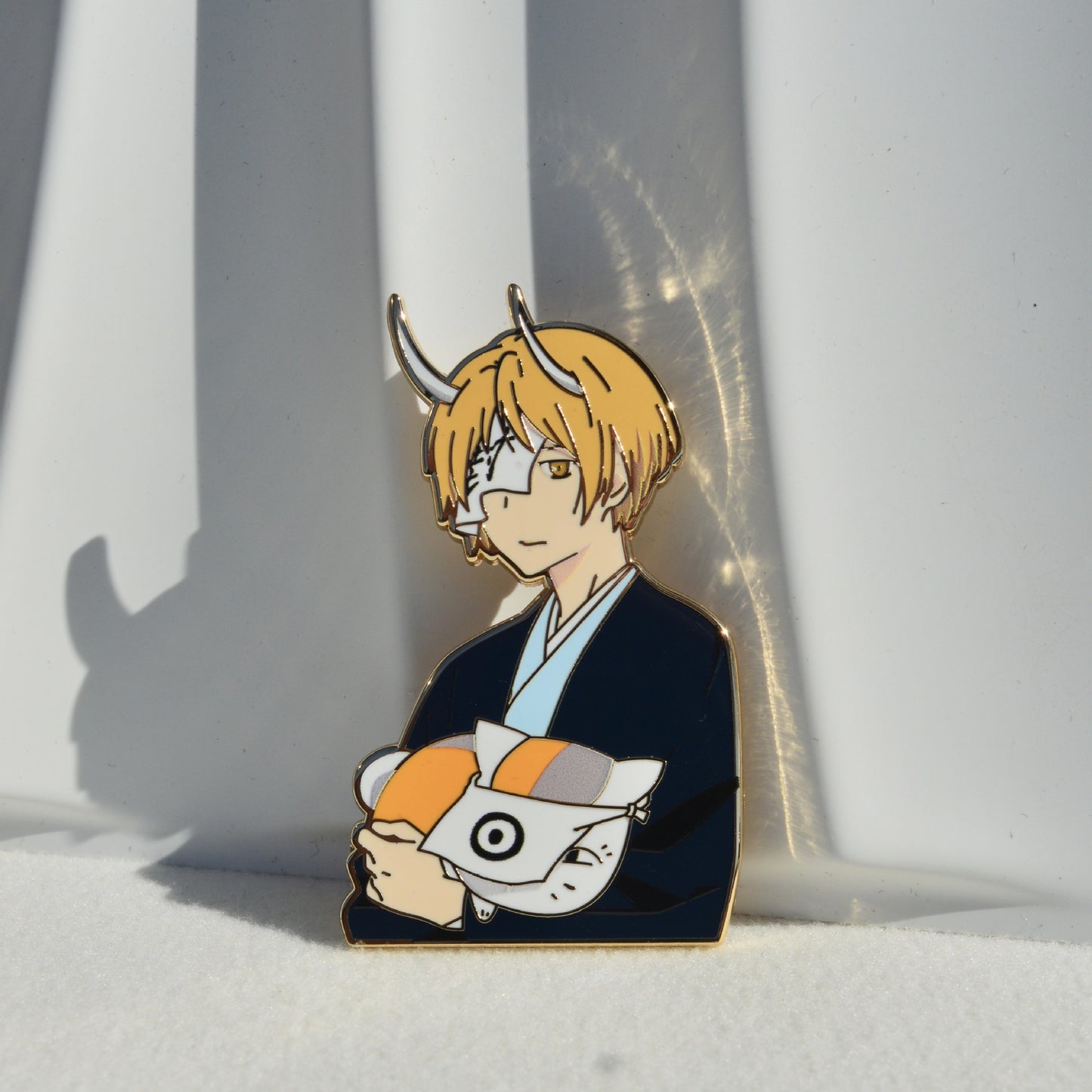 Natsume's Book of Friends Natsume Takashi and Nyanko-sensei Bust Pin