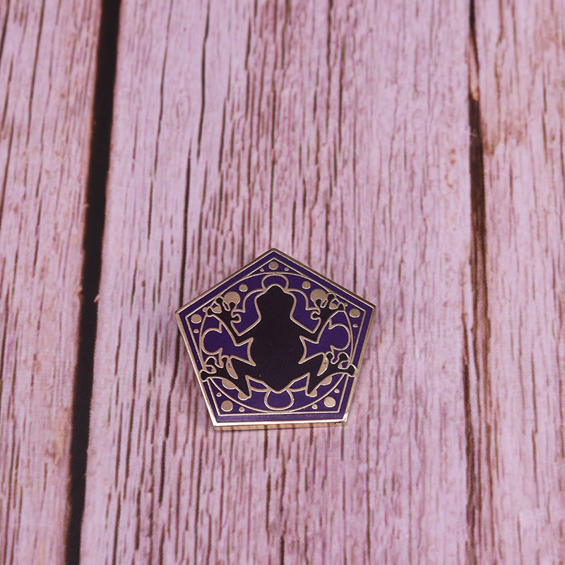 Harry Potter Hogwarts Chocolate Frog Pin