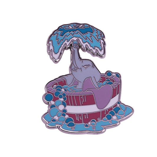 Dumbo Sprays Water Pin