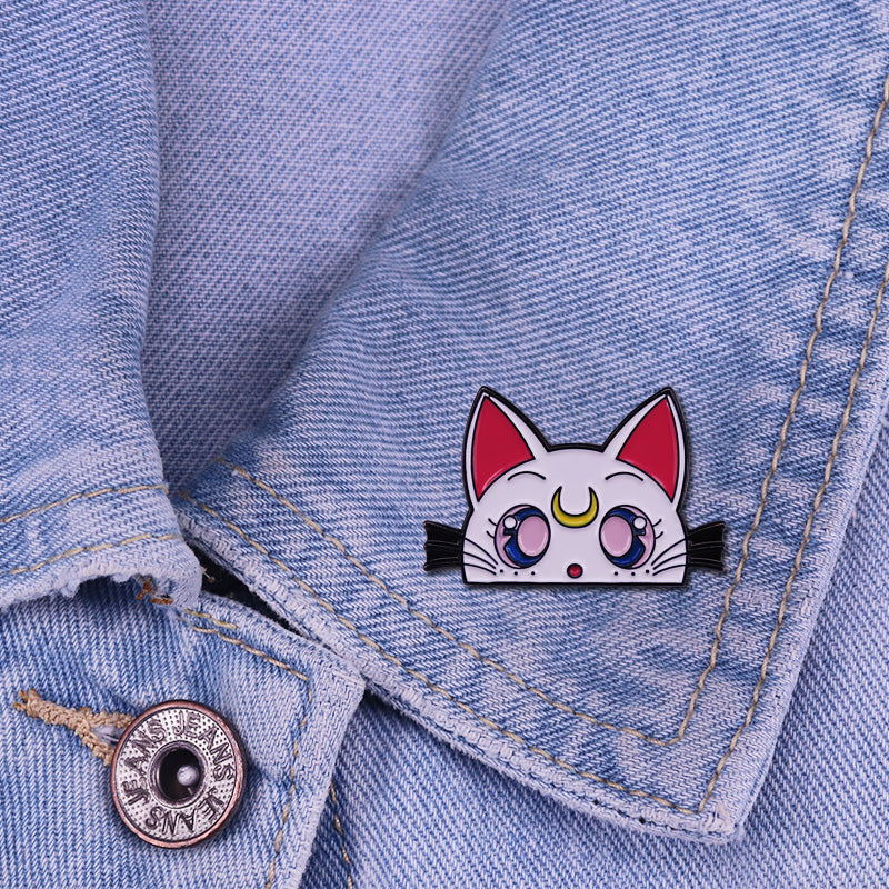 Sailor Moon White Cat Artemis Pin