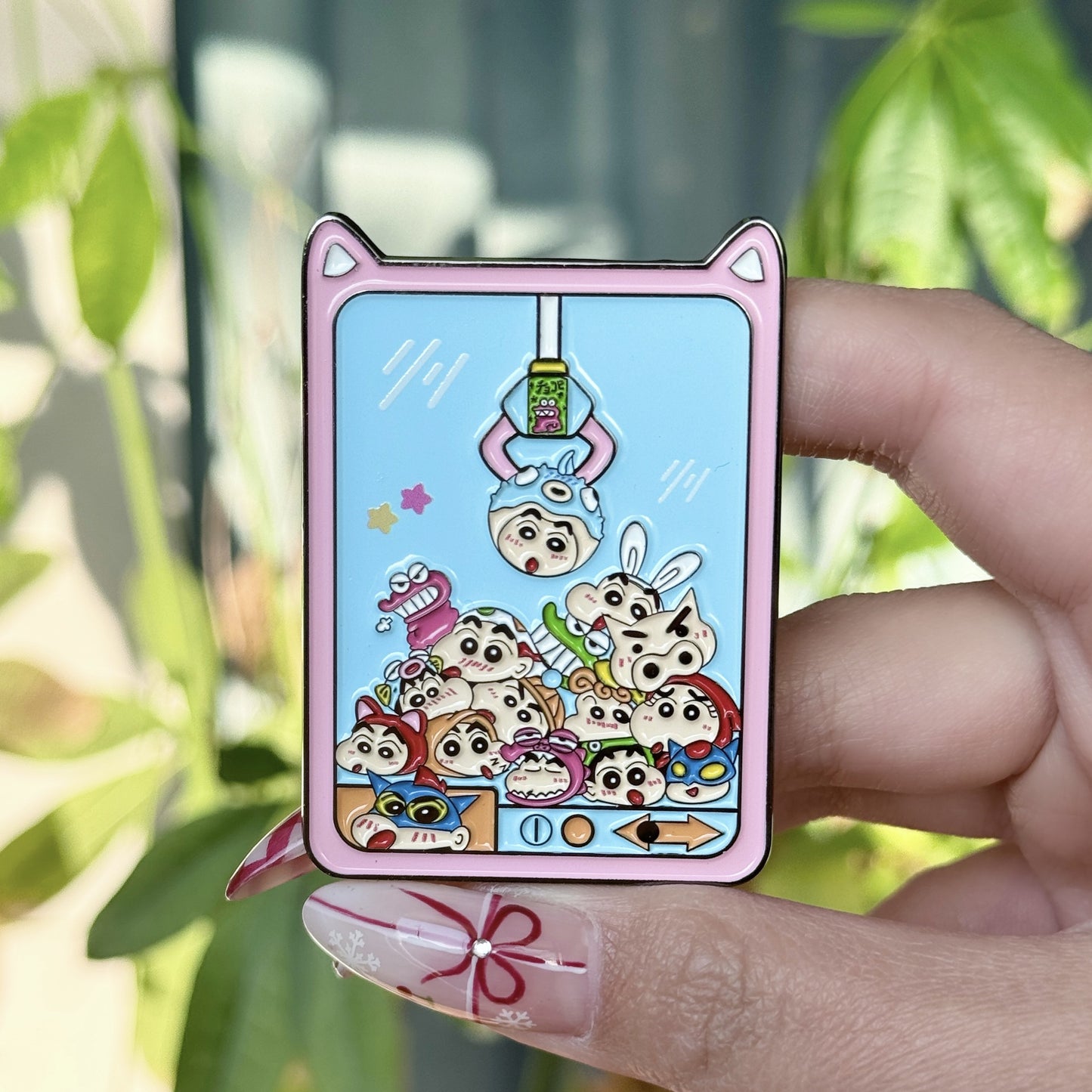 Crayon Shin-chan Claw Machine Pin
