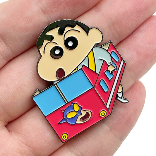 Crayon Shin-chan Dynamic Superman Cardboard Toy Cartoon Pin