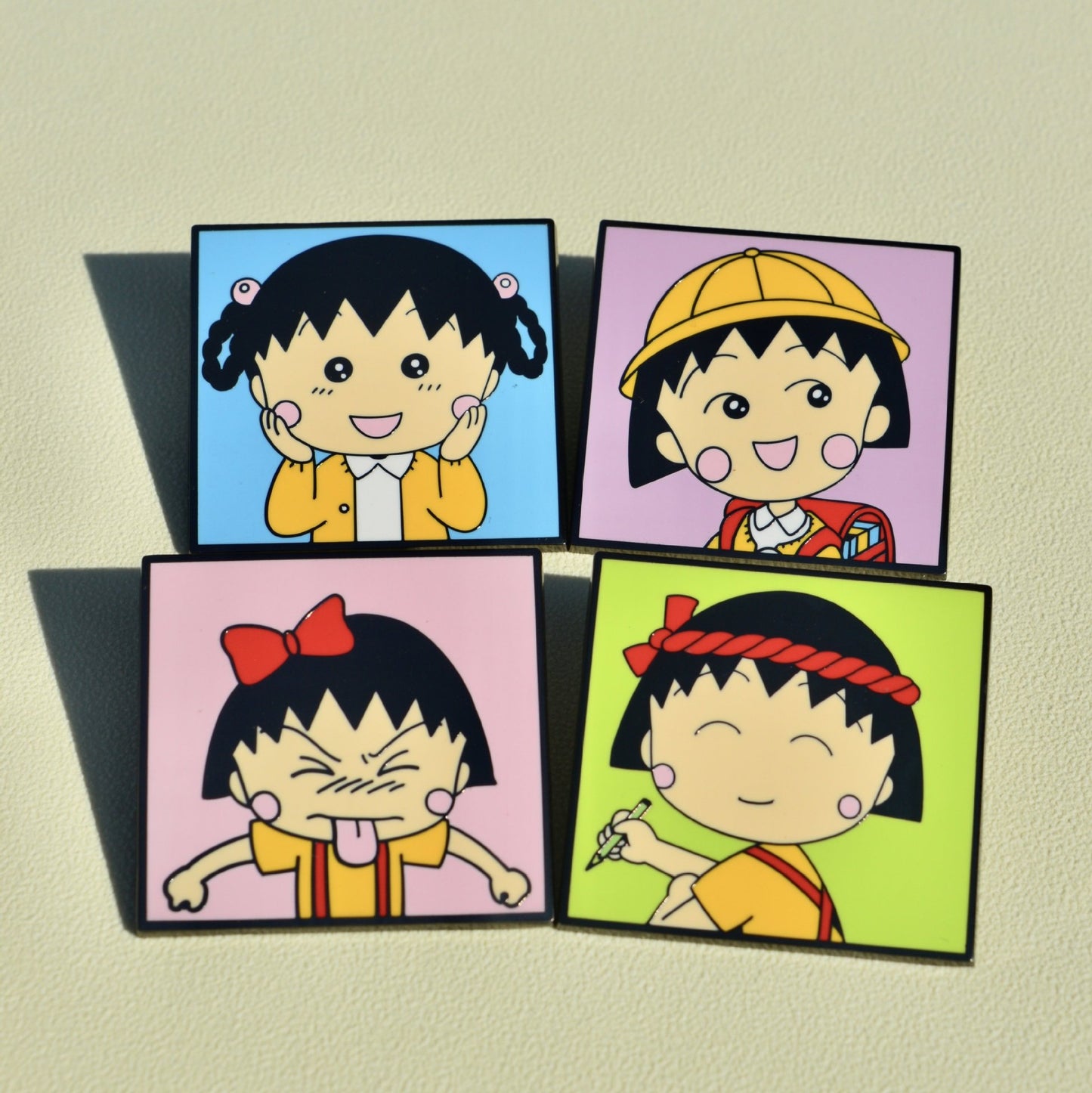Chibi Maruko-chan Boys and Girls Pin