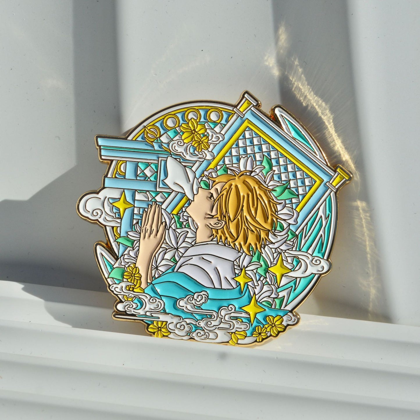 Natsume's Book of Friends Natsume Takashi Cloud Pin