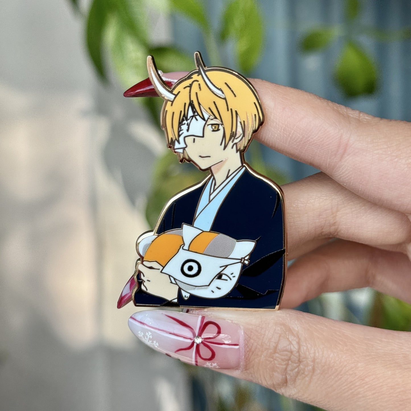 Natsume's Book of Friends Natsume Takashi and Nyanko-sensei Bust Pin