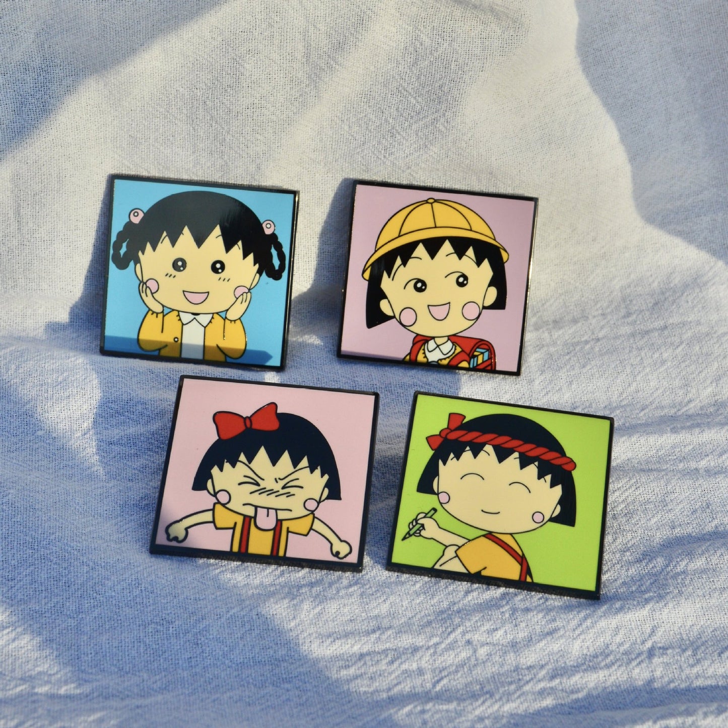 Chibi Maruko-chan Boys and Girls Pin