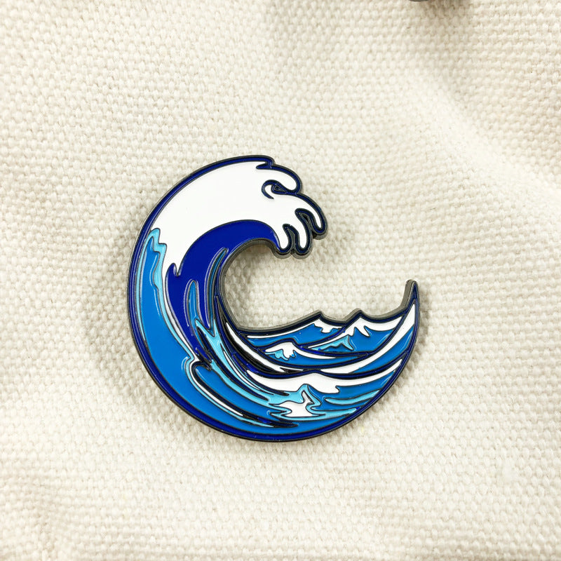 Wave Surfer Pin