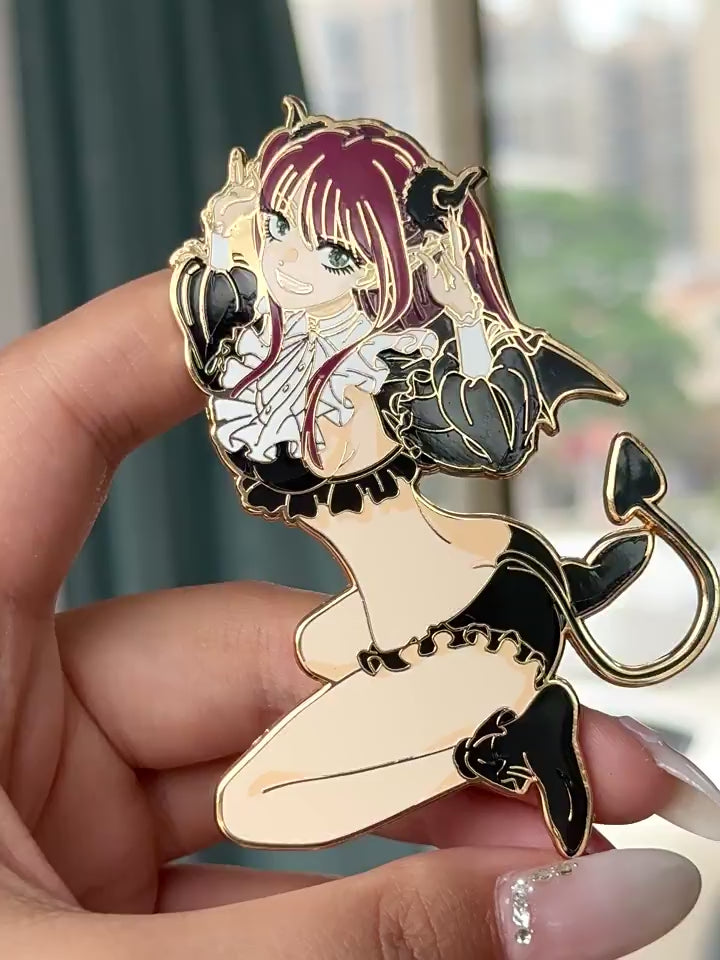 video of My Dress-Up Darling Marin Kitagawa Succubus Pin