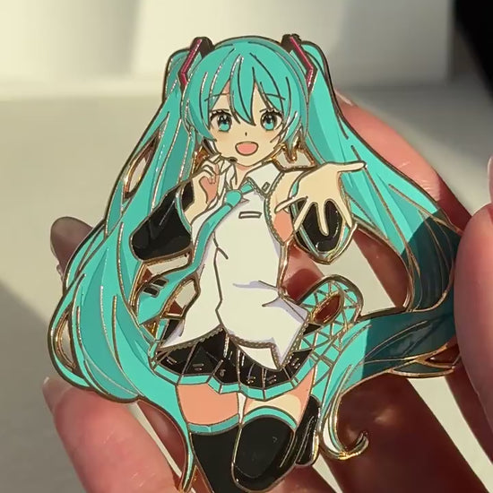 video of Hatsune Miku Pin