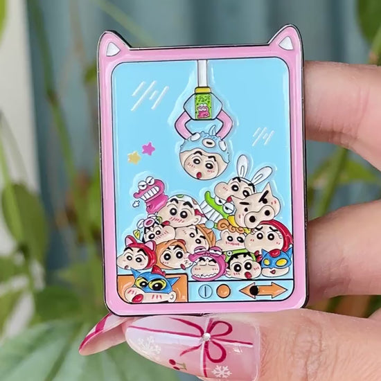video of Crayon Shin-chan Claw Machine Pin