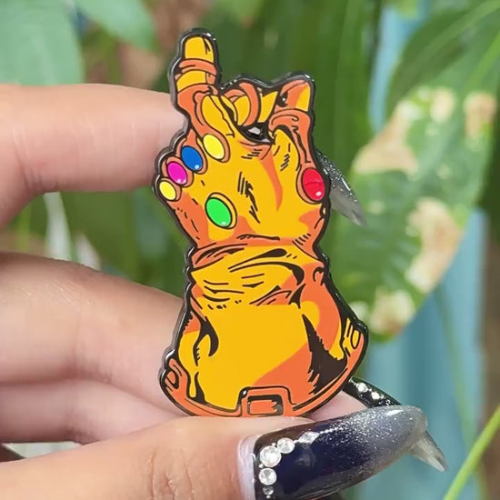 video of Thanos Gauntlet Pin