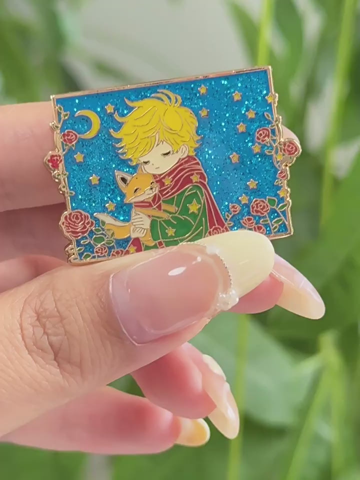 video of The Little Prince and the Fox Glitter Pin