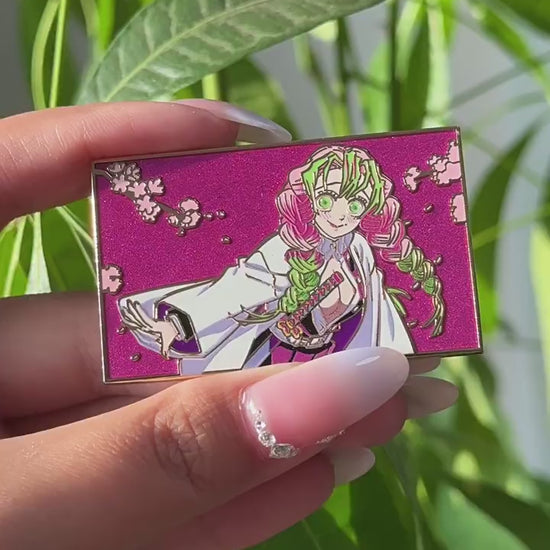 video of Demon Slayer: Kimetsu no Yaiba Shinobu Mitsuri Pin