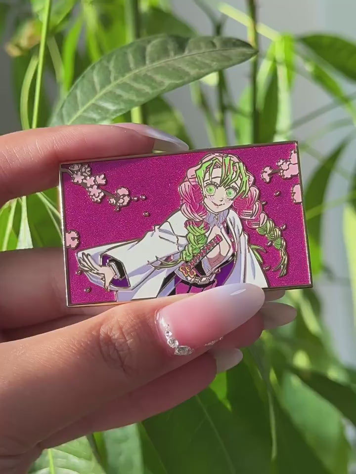 video of Demon Slayer: Kimetsu no Yaiba Shinobu Mitsuri Pin