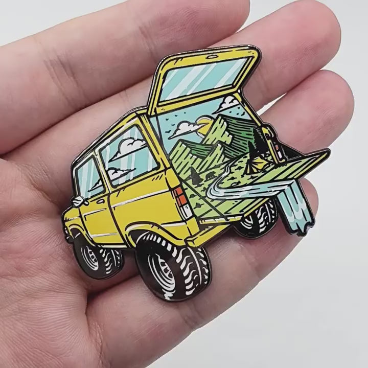 video of Jeep Outdoor Travel Scenery Pin
