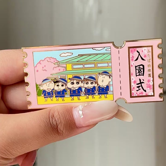video of Crayon Shin-chan: Enrollment Ceremony Pin