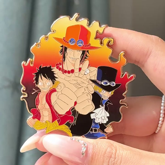 video of One Piece: The Three Brothers Pin